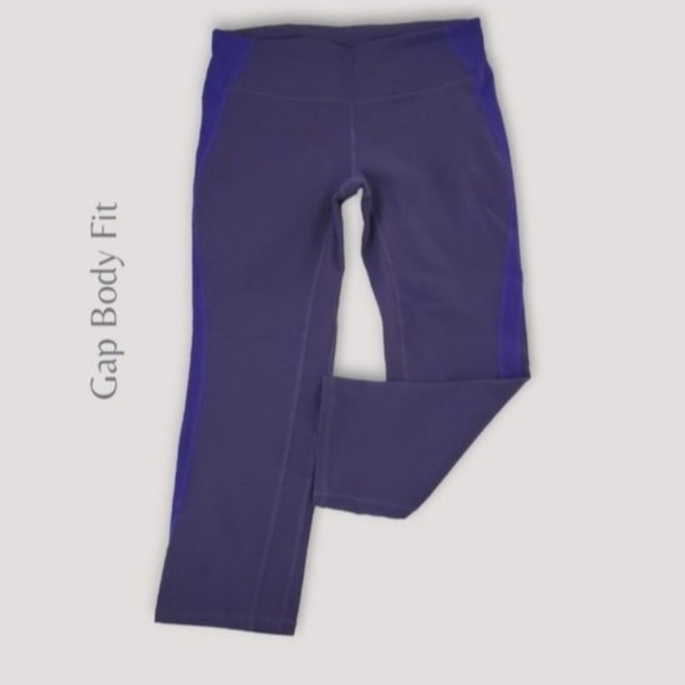 GAP BODY FIT• SIZE SMALL• CAPRI• PURPLE​